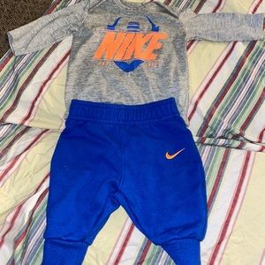 Nike sweats with long sleeve top to match.